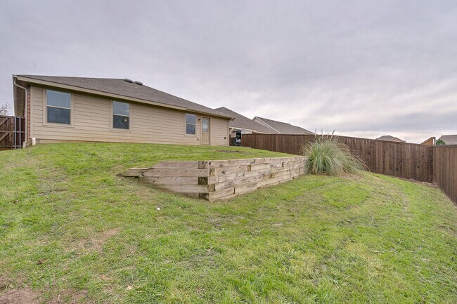 Building Photo - 108 Durango Dr