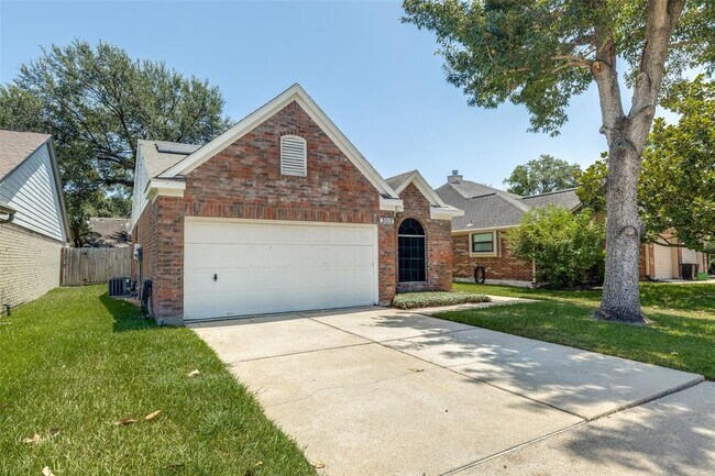 Building Photo - 3012 High Plains Dr