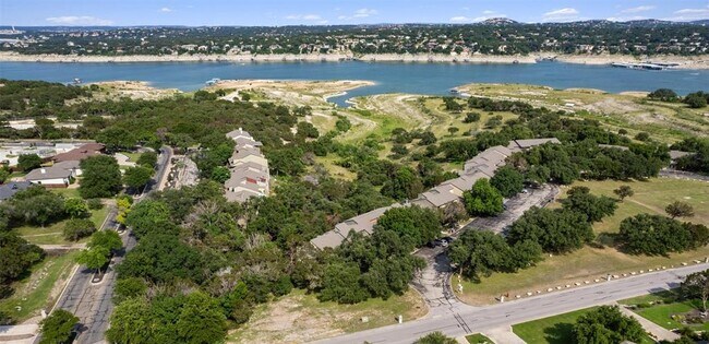 Building Photo - 103 Comanche Dr