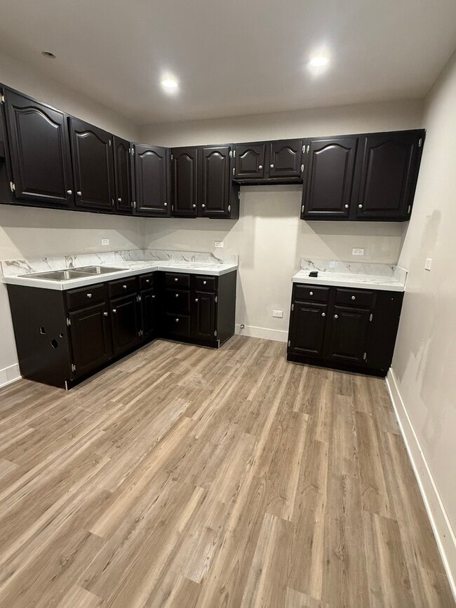 Building Photo - 16913 Jodave Ave