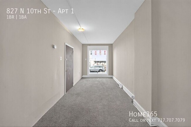 Building Photo - 827 N 10th St