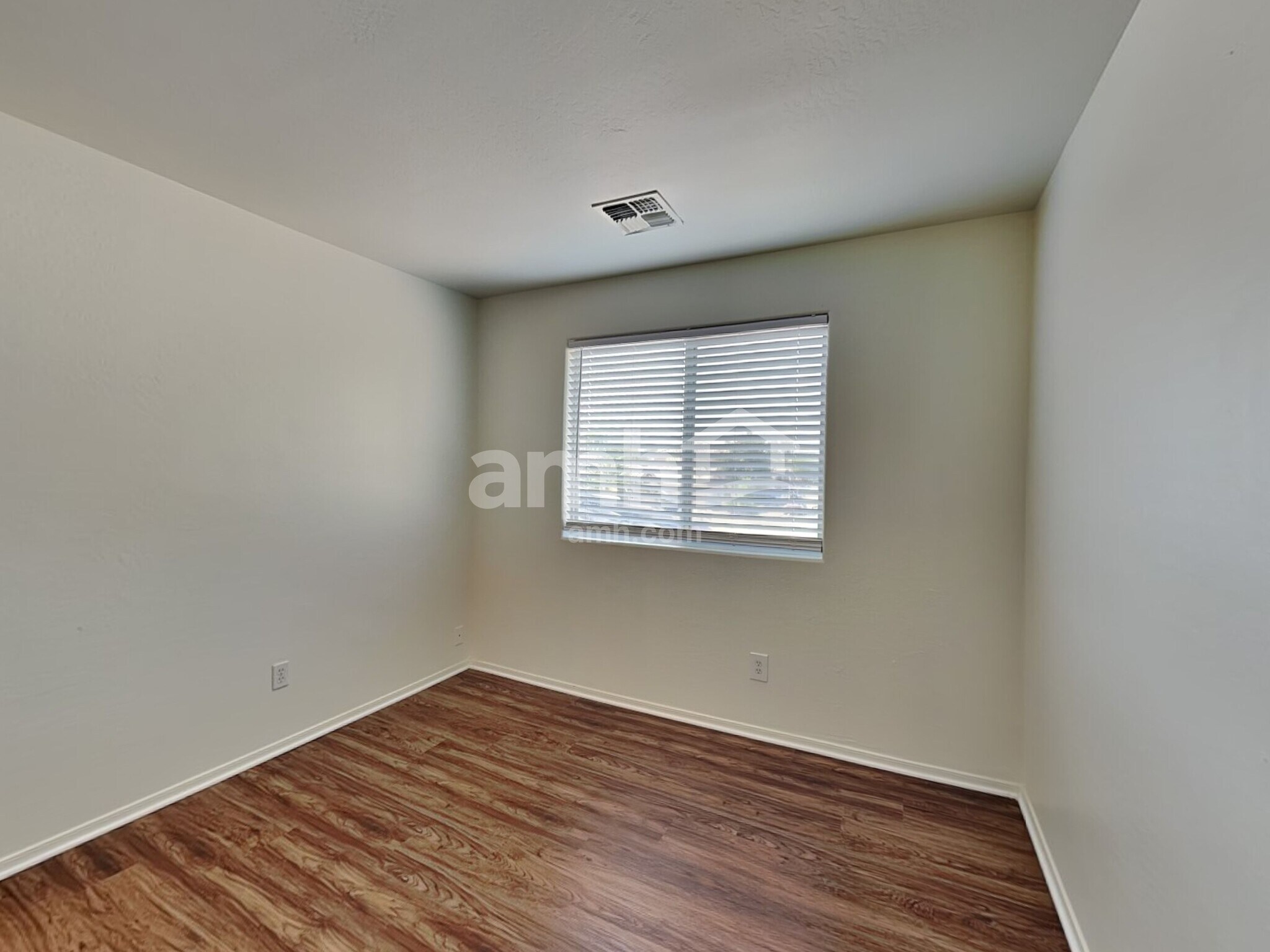 Building Photo - 6507 W Hughes Dr