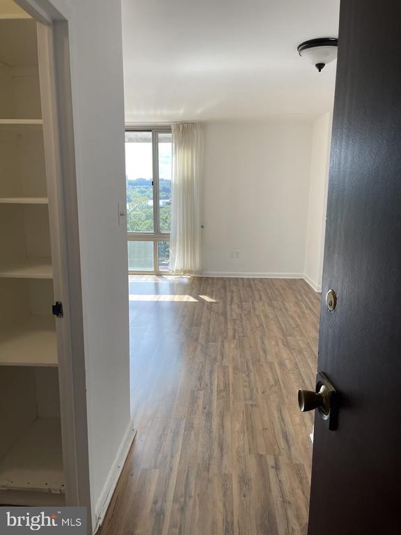 Building Photo - 950 25th St NW