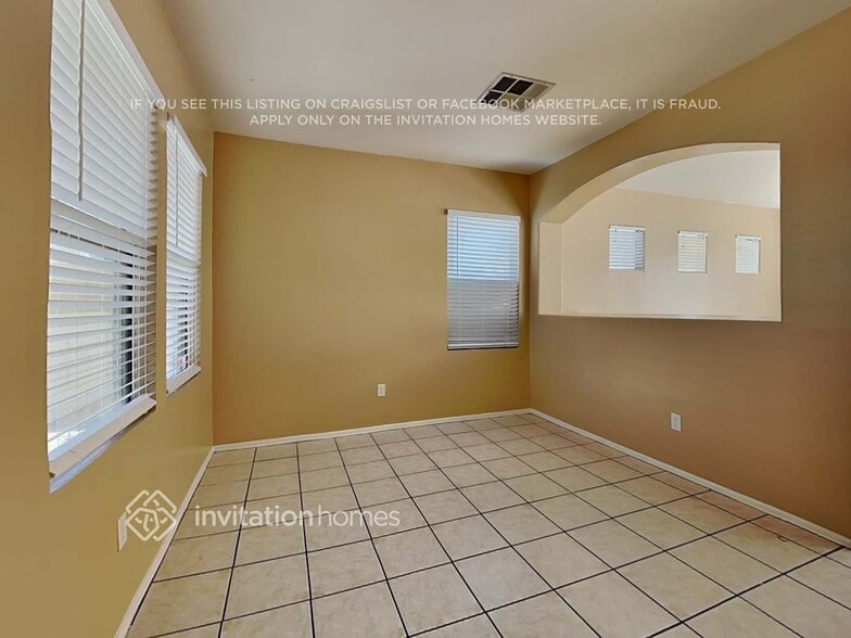 Building Photo - 3921 W Pollack St