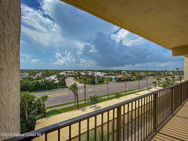 Building Photo - 1465 Jimmy Buffett Mem Hwy