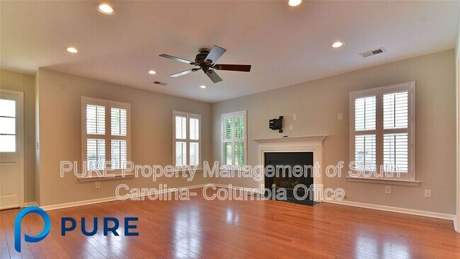 Building Photo - 229 Kenmore Park Dr