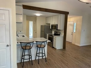 Building Photo - 1901 Faulk Dr