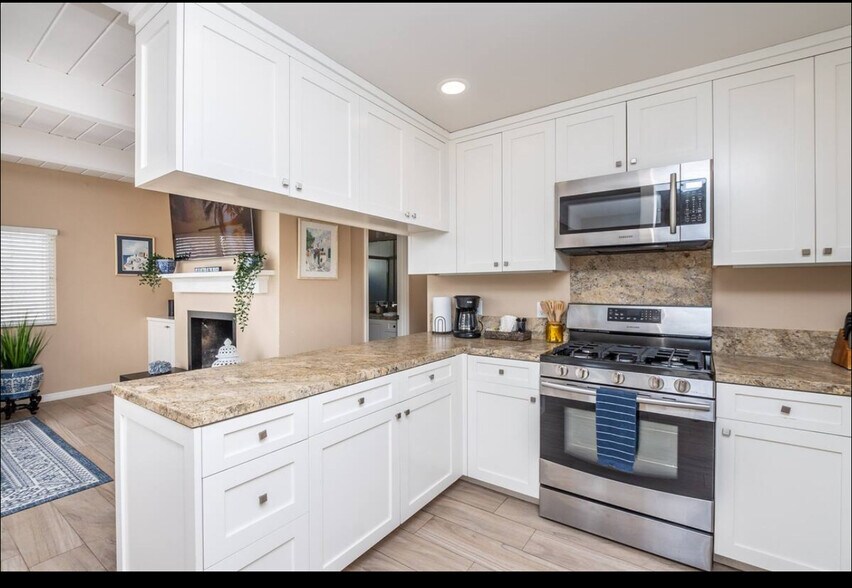 Building Photo - 730 Asbury Ct