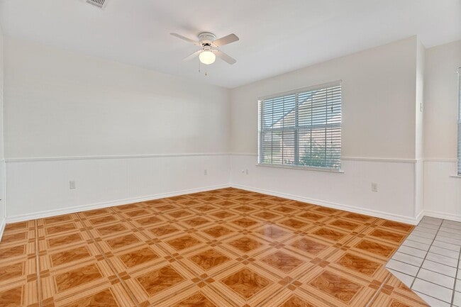 Building Photo - 3 Bedroom in Bluewater Bay!