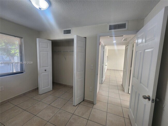 Building Photo - 19600 SW 110th Ct