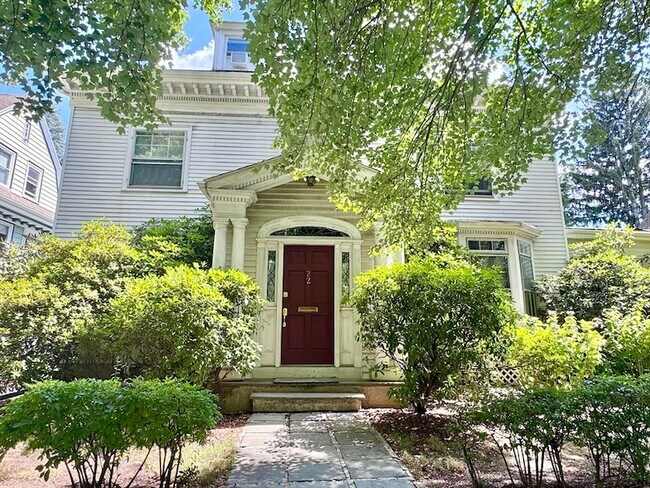 Building Photo - 22 Greenough St