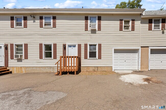 Building Photo - 9 Guiel Pl
