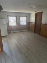 Building Photo - 114 Grove St