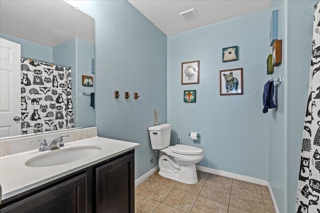 Building Photo - 3 bedroom Home in Summerlin with a Large B...