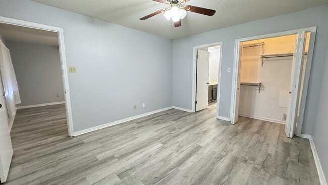 Building Photo - 204 Splane Dr
