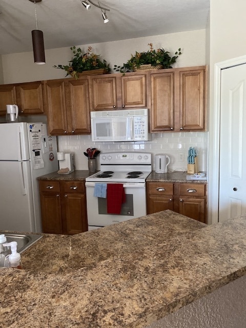 Kitchen - 8351 38th Street Cir E