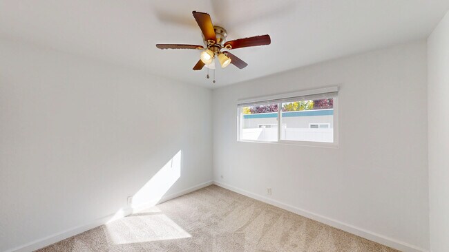 Building Photo - 15415 Marty Dr