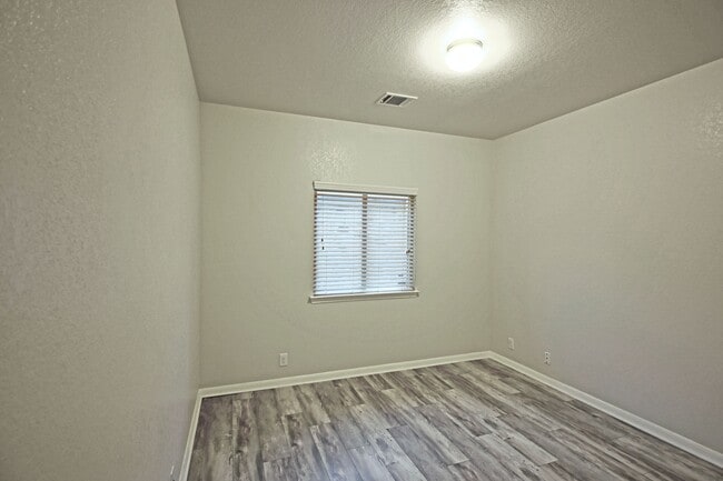 Building Photo - 934 Avery Pkwy