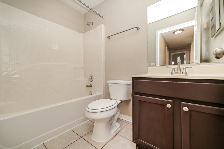 Building Photo - 30250 Rattana Ct