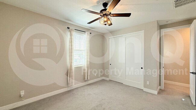 Building Photo - 1906 N 140th Dr
