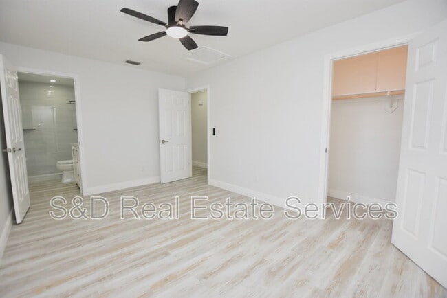 Building Photo - 4208 Ridge Rd