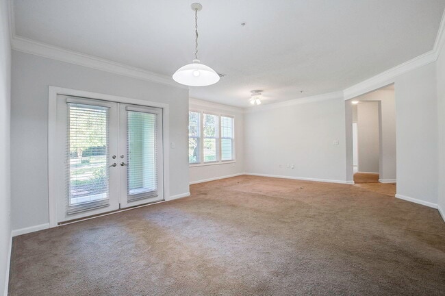 Building Photo - 1213 Rosewood Ln