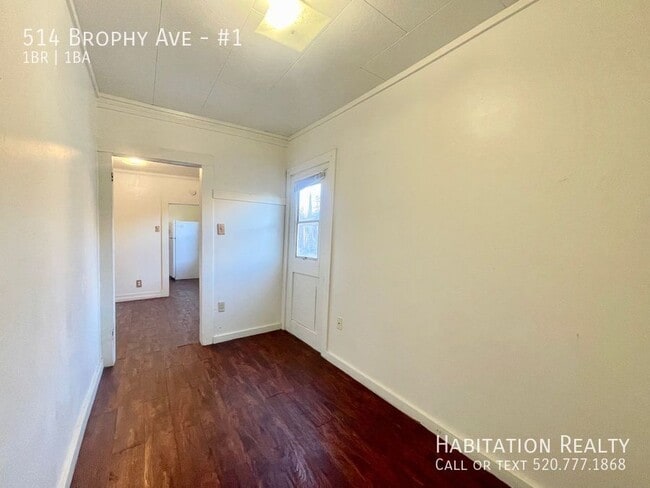 Building Photo - 514 Brophy Ave