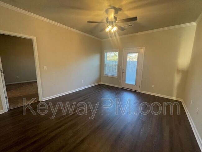 Building Photo - 5017 Greer Dr