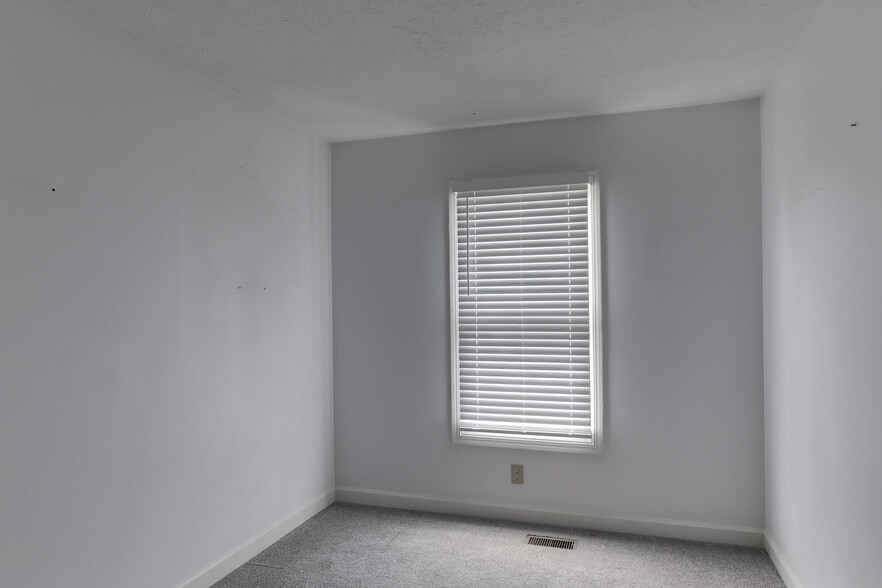 Building Photo - 1821 Whittier St