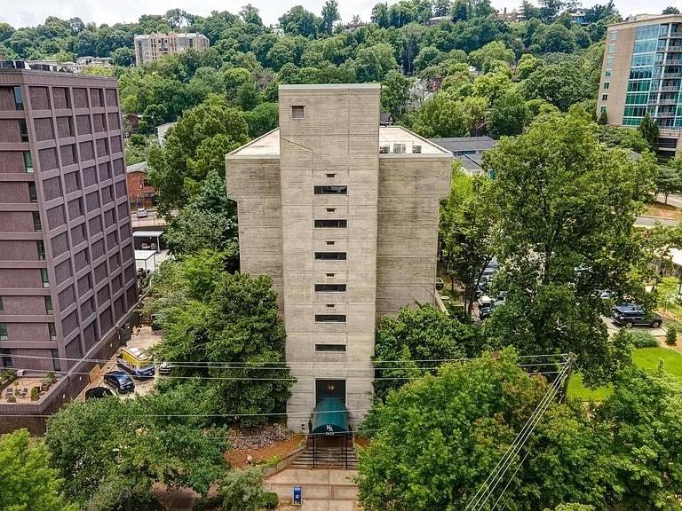 Building - 2625 Highland Ave S