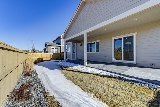 Building Photo - Breathtaking 4 Bedroom 3 Bedroom Ranch Style Home with Finished Basement!!