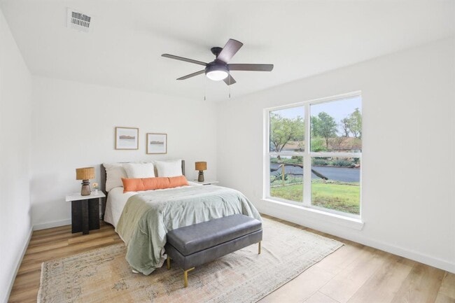 Building Photo - 2104 Malvern Hill Dr