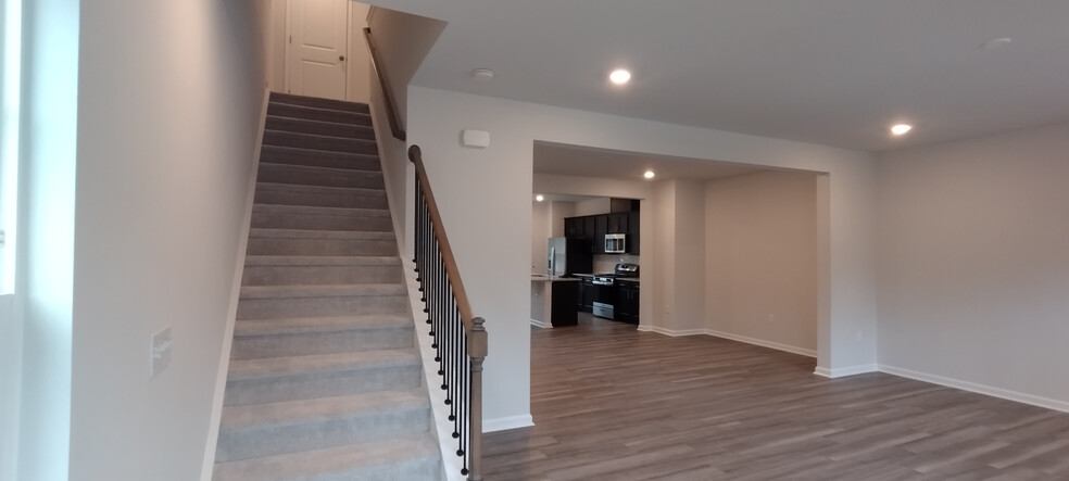 Building Photo - Room in Townhome on Castle Loch Lane