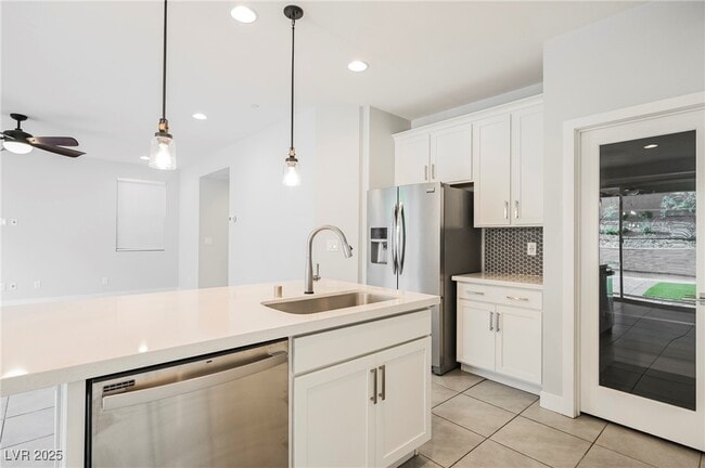 Building Photo - 27 Santo Mio Ct