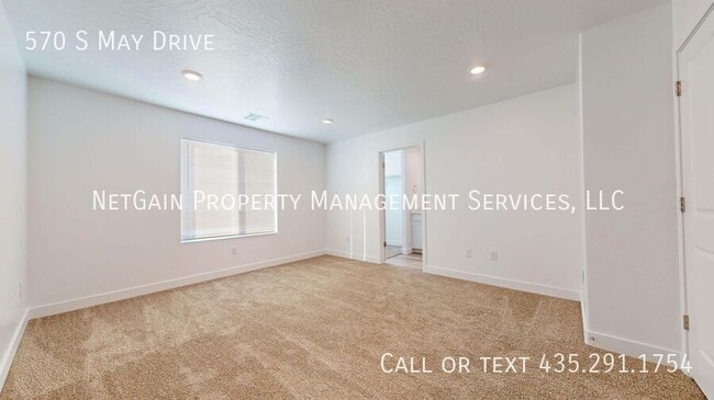 Building Photo - 570 May Dr