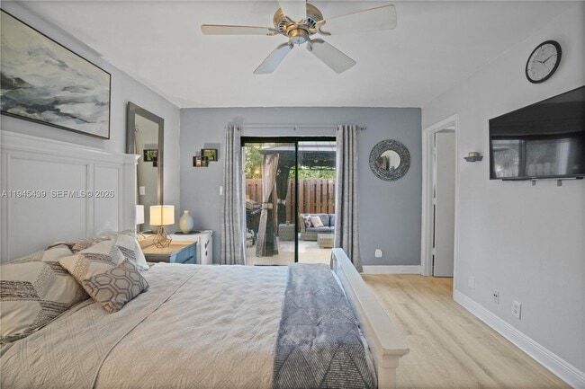 Building Photo - 4880 SW 64th Ave