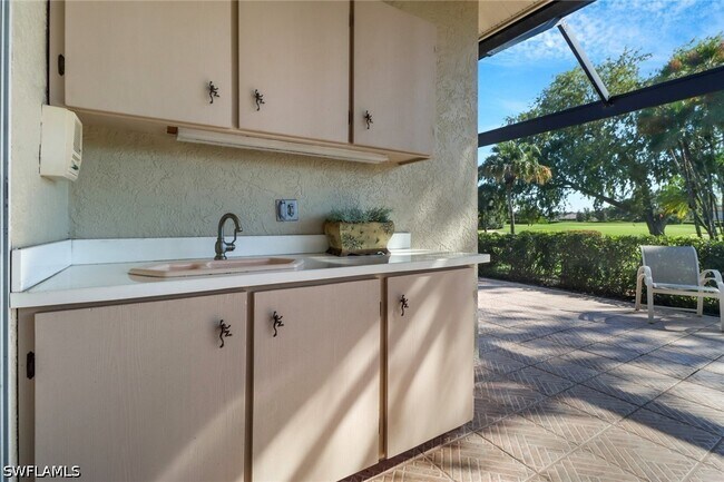 Building Photo - 11745 Quail Village Way