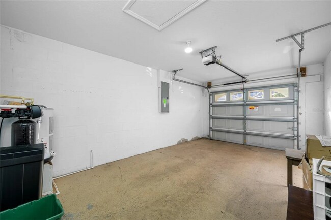 Building Photo - 510 Spring Lake Cir