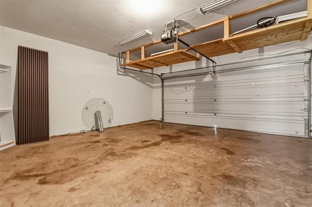 Building Photo - 5015 Royal Springs Dr