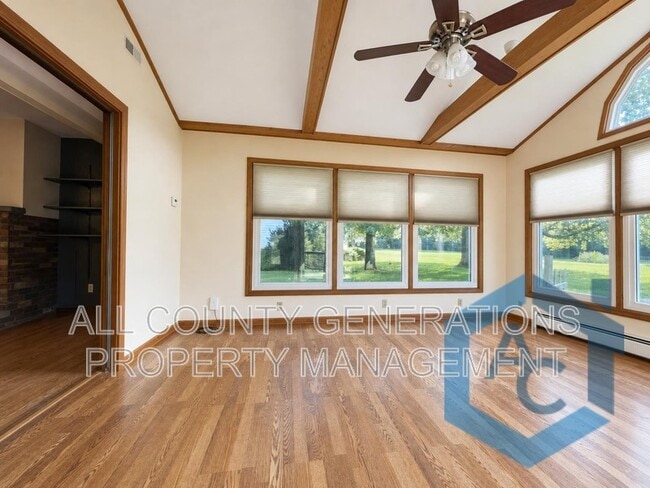 Building Photo - 2281 Weymouth Rd