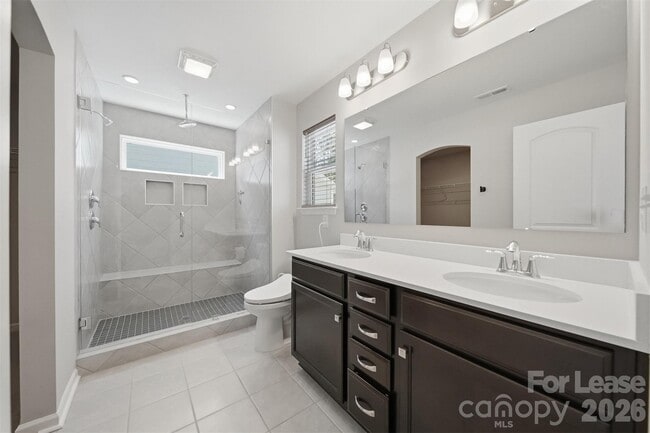 Building Photo - 5041 Mooreland Oaks Way