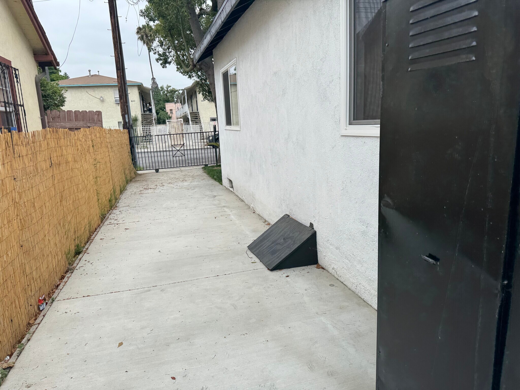 Building Photo - 6208 Converse Ave