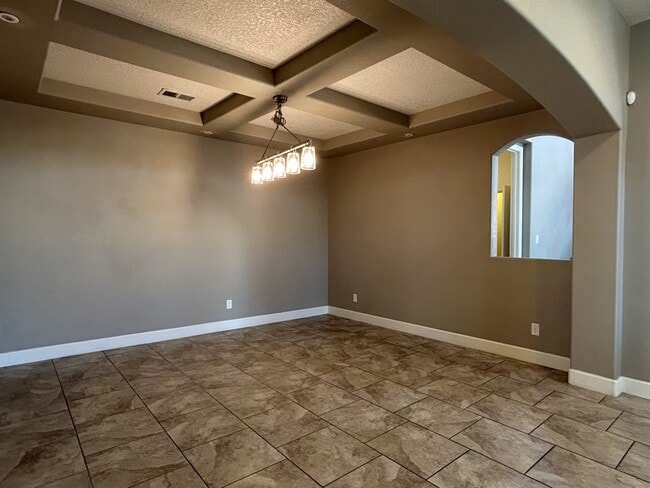 Building Photo - 7115 Vista Terraza Dr NW