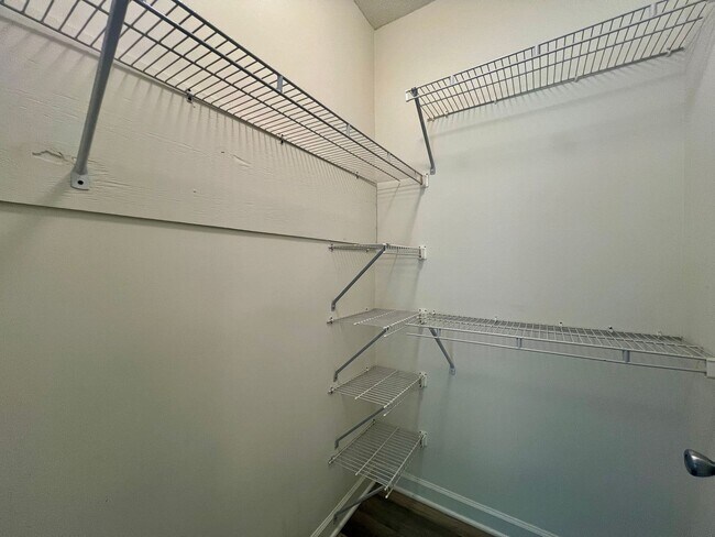 Building Photo - 3-Bed, 2-Bath Condo with Garage! One month...