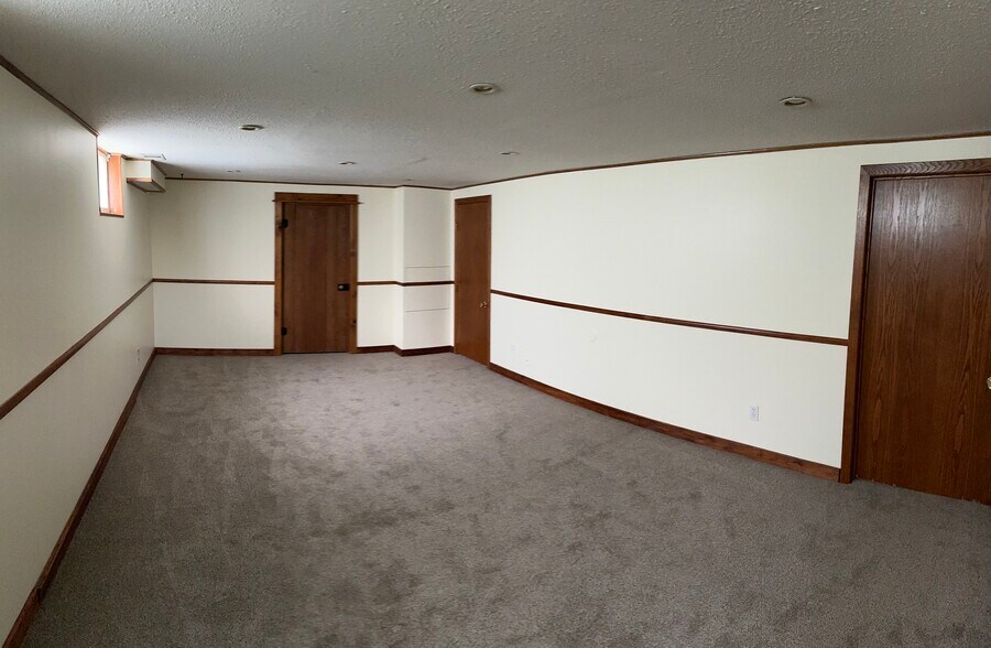 Building Photo - 124 Spruce St