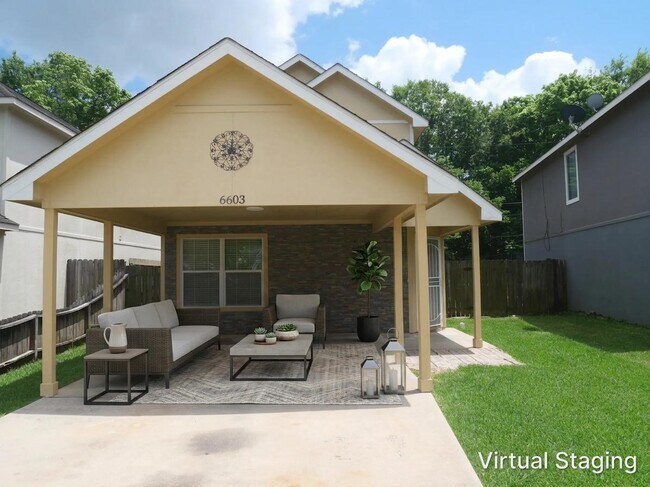Building Photo - 6603 Schambray St