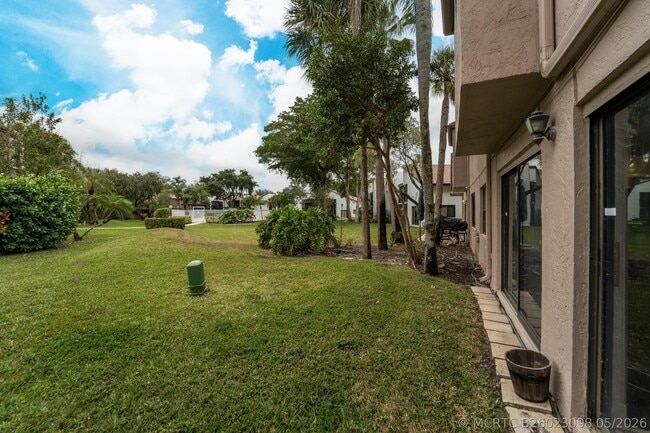 Building Photo - 1672 Cypress Pointe Dr
