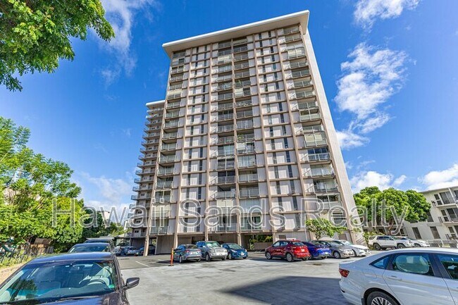 Building Photo - 1617 Ke’eaumoku St