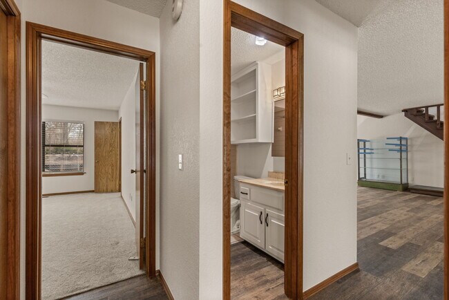 Building Photo - 630 S 276th E Ave