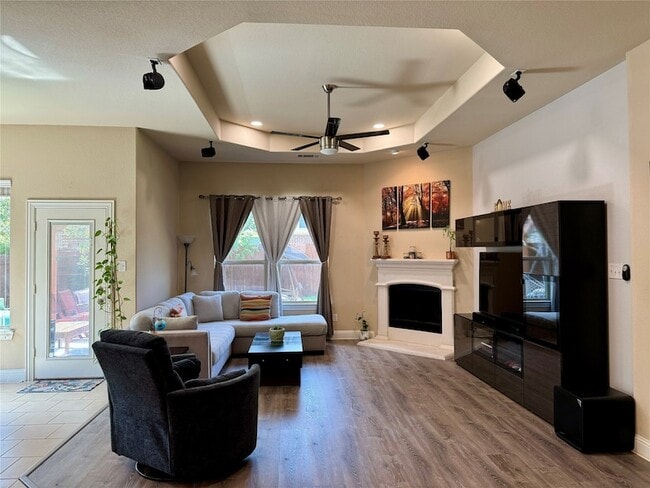 Building Photo - 15817 Rockingham St